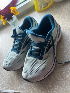 Brooks Women's Running Sneakers in Mint and Teal
